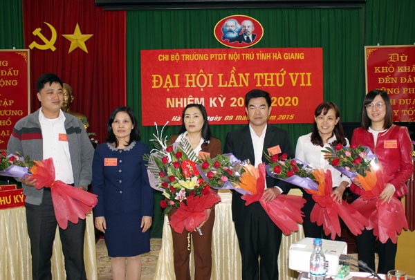 Các đồng chí trúng cử vào cấp ủy khóa mới ra mắt Đại hội