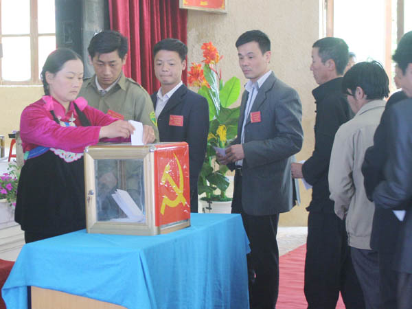 Các đại biểu bầu cử BCH Đảng bộ khóa XX (nhiệm kỳ 2015-2020).