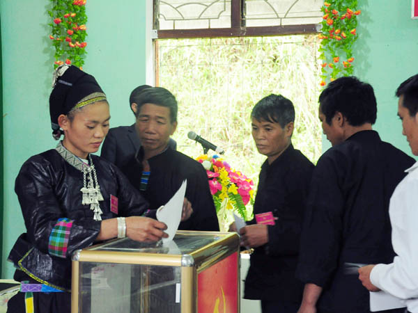 Các đại biểu đã bỏ phiếu bầu cử tại Đại hội