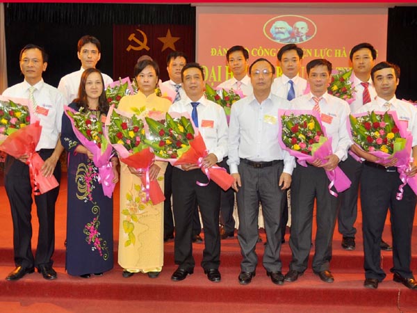 BCH Đảng bộ Công ty Điện lực Hà Giang khóa VIII ra mắt đại hội