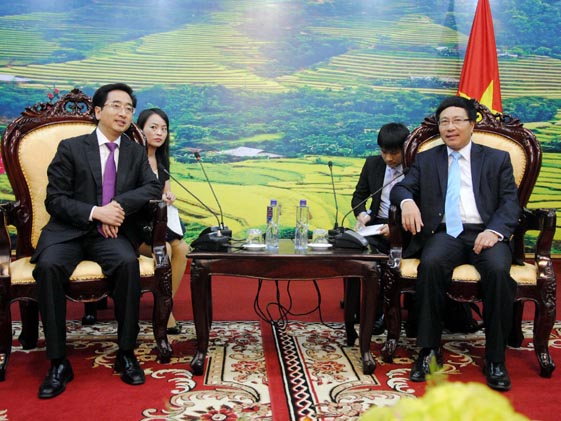 1.	Phó Thủ tướng Chính phủ Phạm Bình Minh tiếp xã giao đồng chí Trương Hiểu Khâm, Phó Chủ tịch Chính phủ nhân dân Khu tự trị dân tộc Choang, tỉnh Quảng Tây (Trung Quốc).