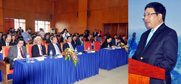 Phó Thủ tướng Chính phủ, Bộ trưởng Bộ Ngoại giao Phạm Bình Minh phát biểu chỉ đạo hội nghị.