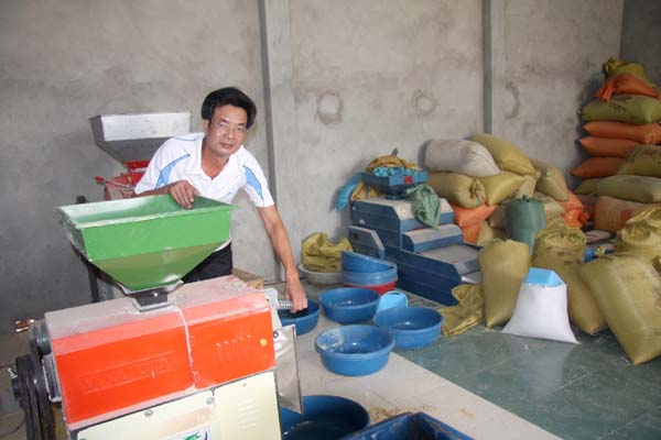 Cơ sở chế biến nông, lâm sản của gia đình ông Vũ Thanh Thủy, thôn Trung, xã Vĩ Thượng (Quang Bình) vay vốn Ngân hàng đem lại hiệu quả.