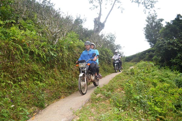 50% đường trục đường liên gia được bê-tông hóa là một trong những nội dung quan trọng của Đề án TTC-TQ. Trong ảnh: Đường liên gia tại thôn Chu Thượng, xã Tân Lập.