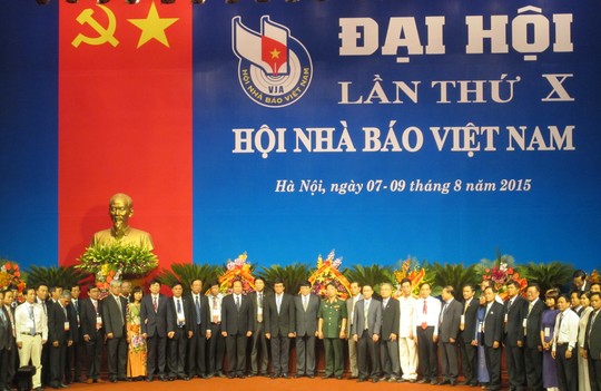BCH Hội Nhà báo Việt Nam khóa X, nhiệm kỳ 2015 - 2020 ra mắt Đại hội