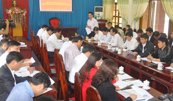 Phó Bí thư Tỉnh ủy, Phó Chủ tịch Thường trực UBND tỉnh Nguyễn Văn Sơn phát biểu kết luận buổi làm việc.