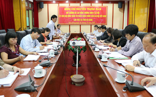 Đồng chí Nguyễn Trọng Đàm, Thứ trưởng Bộ LĐ-TBXH, Ủy viên HĐQT NHCSXH Việt Nam phát biểu kết luận.