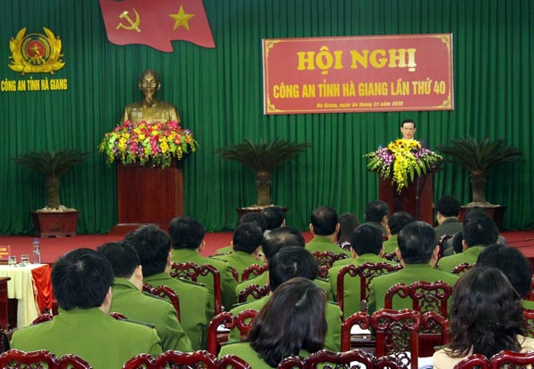 Đồng chí Triệu Tài Vinh, Ủy viên BCH T.Ư Đảng, Bí thư Tỉnh ủy, Chủ tịch HĐND tỉnh phát biểu chỉ đạo Hội nghị