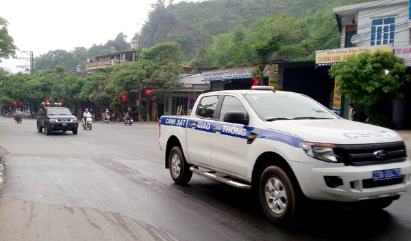 Lực lượng Cảnh sát giao thông và Cảnh sát cơ động tuấn tra, đảm bảo an ninh trật tự trước - trong và sau Bầu cử