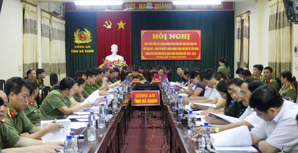 Toàn cảnh Hội nghị tại điểm cầu Hà Giang.
