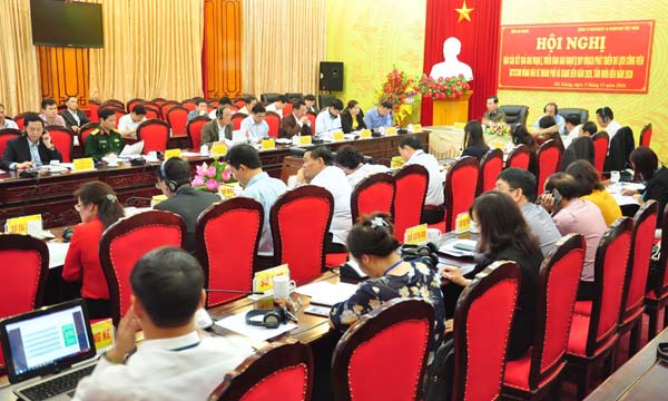 Toàn cảnh hội nghị.