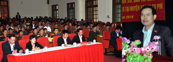 Đồng chí Triệu Tài Vinh, Ủy viên T.Ư Đảng, Bí thư Tỉnh ủy, Trưởng Đoàn đại biểu QH khóa XIV đơn vị tỉnh Hà Giang phát biểu tại buổi tiếp xúc.