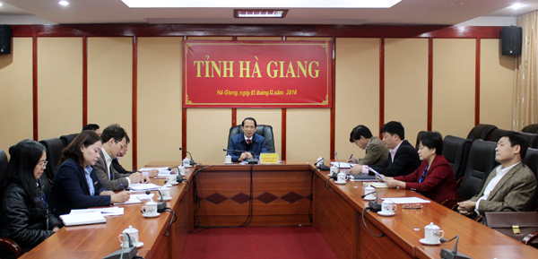 Đồng chí Trần Đức Quý cùng các đại biểu dự Hội nghị tại điểm cầu tỉnh Hà Giang.
