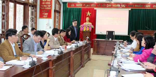 Đồng chí Triệu Tài Vinh, Ủy viên T.Ư Đảng, Bí thư Tỉnh ủy, Trưởng đoàn ĐBQH phát biểu kết luận buổi làm việc.
