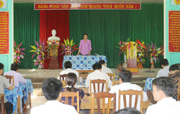 Đồng chí Hà Thị Minh Hạnh, Phó Chủ tịch UBND tỉnh phát biểu kết luận tại buổi làm việc.
