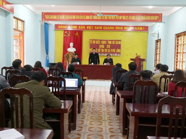 Tổ Đại biểu HĐND tỉnh tiếp xúc cử tri tại xã Phú Lũng.