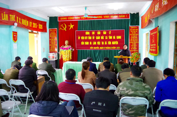 Đại tá Hầu Văn Lý, Ủy viên BTV Tỉnh ủy, Giám đốc Công an tỉnh phát biểu tại buổi làm việc.