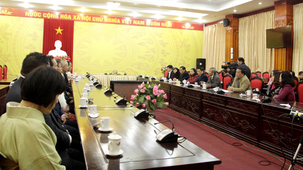 Toàn cảnh buổi làm việc.