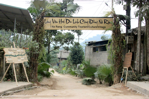 Làng Văn hóa du lịch cộng đồng Nà Ràng.