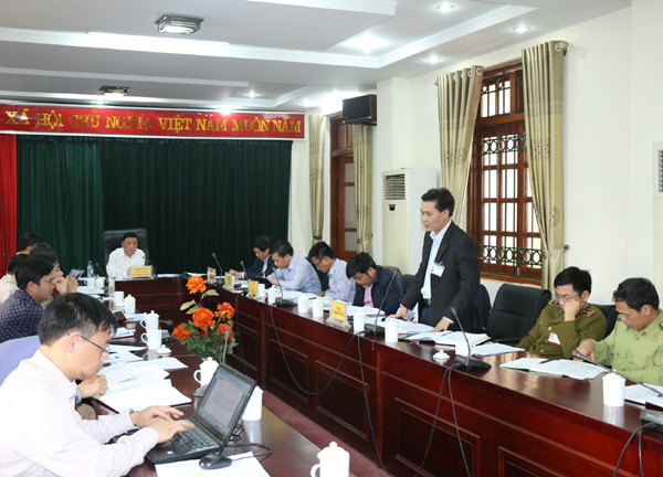 Đại diện phòng Tài Chính kế hoạch huyện Quang Bình tham gia ý kiến tại buổi làm việc 