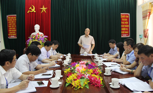Đồng chí Lê Quang Minh, Chủ nhiệm UBKT làm việc với Sở Lao động.