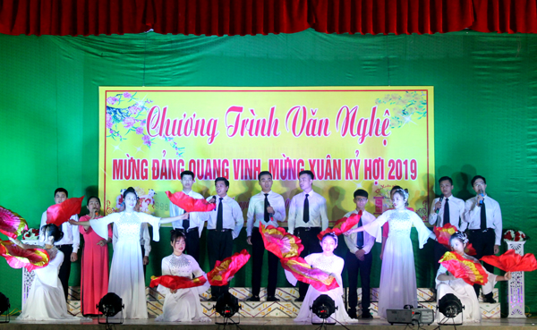 Một tiết mục biểu diễn tại chương trình văn nghệ.