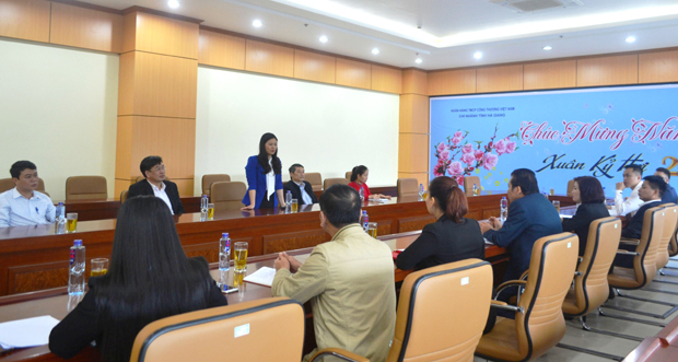 Đồng chí Vương Ngọc Hà, Phó Trưởng Đoàn Chuyên trách ĐBQH khóa XIV đơn vị tỉnh Hà Giang kết luận buổi giám sát tại Ngân hàng Thương mại Cổ phần Công thương Việt Nam chi nhánh tỉnh.