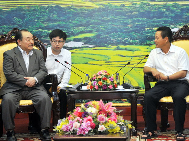 Chủ tịch UBND tỉnh Nguyễn Văn Sơn tiếp xã giao ông Kigure Takehiko.