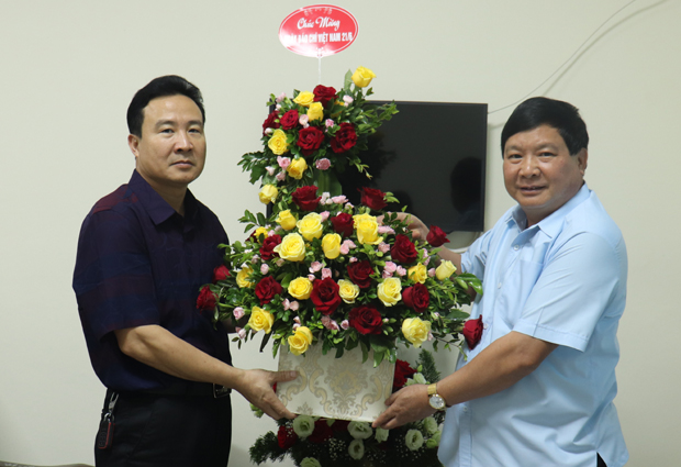 Huyện Quang Bình chúc mừng Báo Hà Giang
