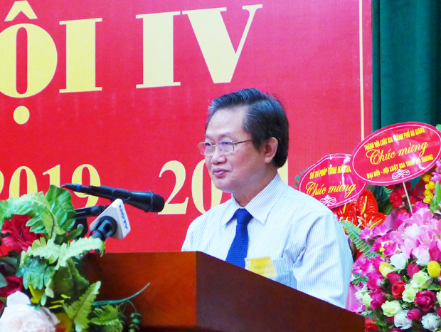 GS.TS Lê Minh Tâm, Phó Chủ tịch kiêm Tổng thư ký Hội Luật gia Việt Nam phát biểu chỉ đạo tại Đại hội.