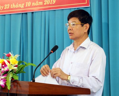 Trưởng Ban Tổ chức – Nội vụ tỉnh Nguyễn Trung Tài phát biểu khai mạc kỳ xét tuyển.