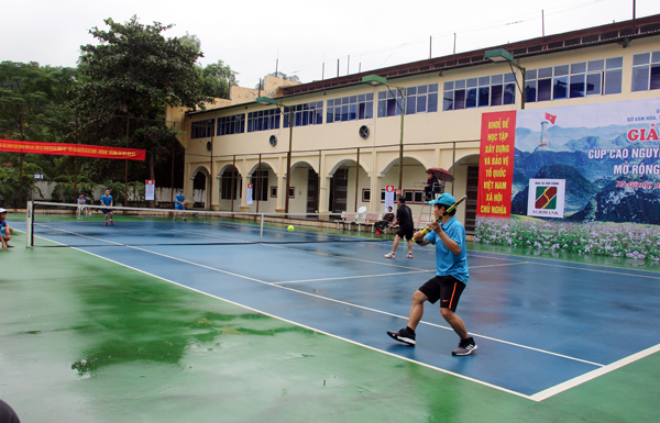 Các VĐV tranh tài tại giải.