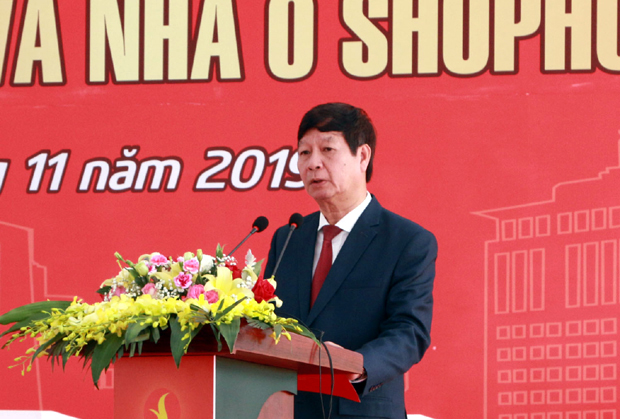 Phó Chủ tịch Tập đoàn Vingroup Lê Khắc Hiệp phát  biểu tại Lễ động thổ.