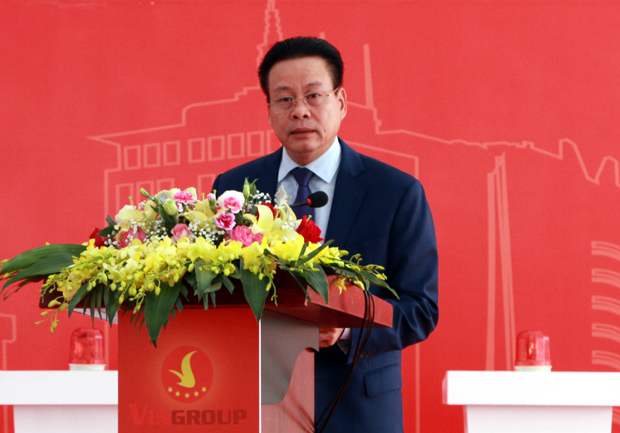 Chủ tịch UBND tỉnh Nguyễn Văn Sơn thay mặt các đồng chí lãnh đạo tỉnh phát biểu tại buổi lễ.