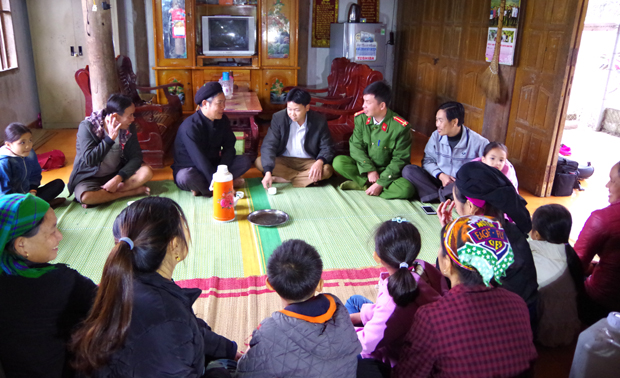 Sinh hoạt dòng họ Hoàng Văn. 