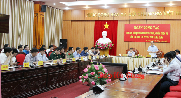 Toàn cảnh buổi làm việc.