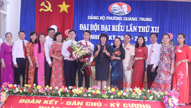 BCH Đảng bộ phường Quang Trung nhiệm kỳ 2020 – 2025 ra mắt Đại hội.