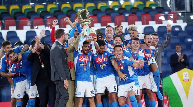 Vượt qua Juventus, Napoli vô địch Coppa Italia.