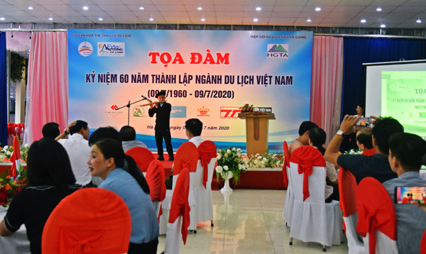 Tọa đàm kỷ niệm 60 năm thành lập ngành Du lịch Việt Nam (Ảnh: Phương Thảo)
