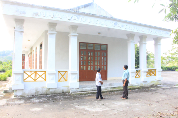 Nhà văn hóa xã Trung Thành được xây dựng khang trang.
