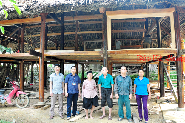 Nhà sàn của cụ Lê Mạnh Tự, thôn Tân Lâm, xã Vô Điếm được hỗ trợ theo Quyết định 1953 của tỉnh.