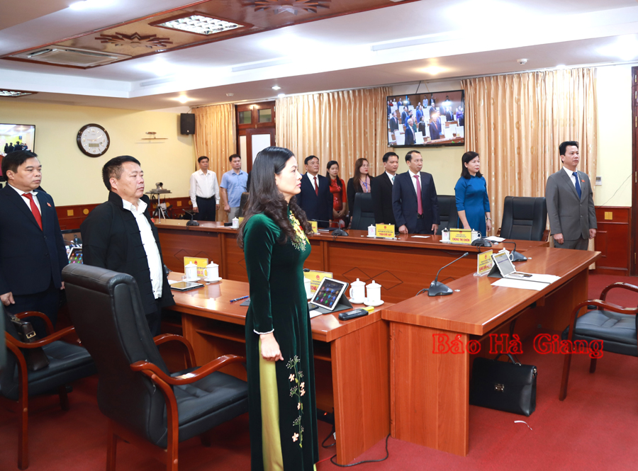 Bí thư Tỉnh ủy Đặng Quốc Khánh, Trưởng đoàn ĐBQH khóa XIV của tỉnh chủ trì tại điểm cầu Hà Giang