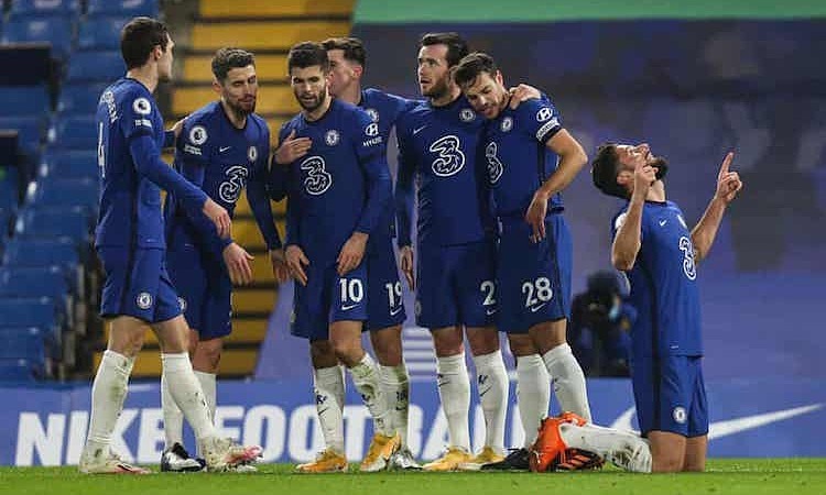 Giroud luôn lên tiếng trong bảy lần gần nhất chạm trán Aston Villa. Ảnh: Guardian.