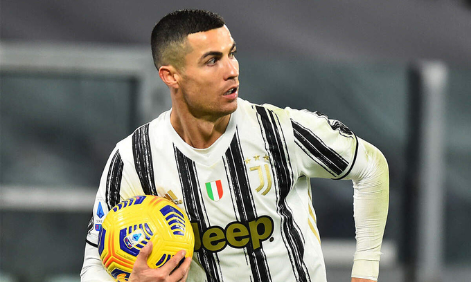 Ronaldo ghi nhiều bàn nhất thế giới năm 2020, ở các giải vô địch quốc gia, dù anh bước sang tuổi 36 trong hơn một tháng nữa. Ảnh: Reuters
