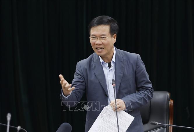 Đồng chí Võ Văn Thưởng nhấn mạnh yêu cầu phải bảo đảm điều kiện tối đa để báo chí đưa tin, thông tin, tuyên truyền tốt nhất trước, trong và sau Đại hội. 