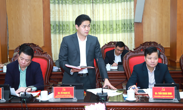 Trưởng ban Tuyên giáo Tỉnh ủy Vũ Mạnh Hà báo cáo kế hoạch tuyên truyền cao điểm về cuộc bầu cử.  5 – Chủ tịch Ủy ban MTT