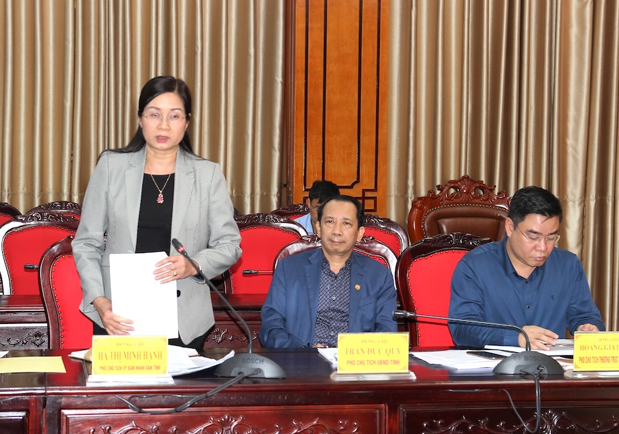 Phó Chủ tịch UBND tỉnh Hà Thị Minh Hạnh đề nghị các sở, ngành quan tâm đến công tác quản lý hoạt động khai thác khoáng sản và giải pháp quản lý lòng hồ thủy điện trên địa bàn tỉnh.