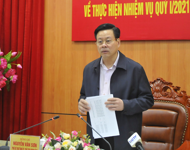 Chủ tịch UBND tỉnh Nguyễn Văn Sơn phát biểu tại buổi làm việc