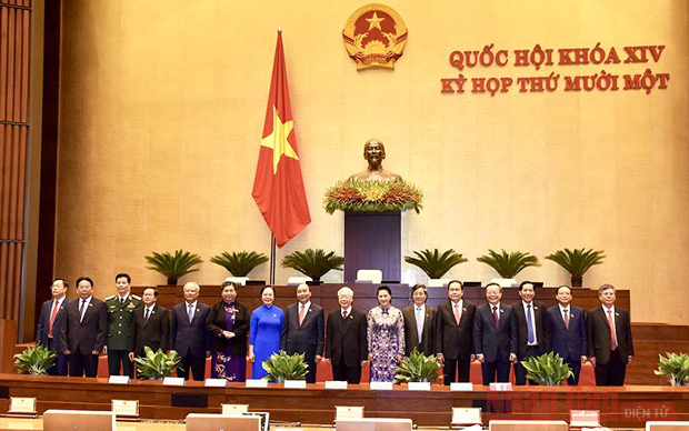 Các đồng chí lãnh đạo Đảng, Nhà nước cùng Đoàn đại biểu Quốc hội TP Hải Phòng tại phiên khai mạc.