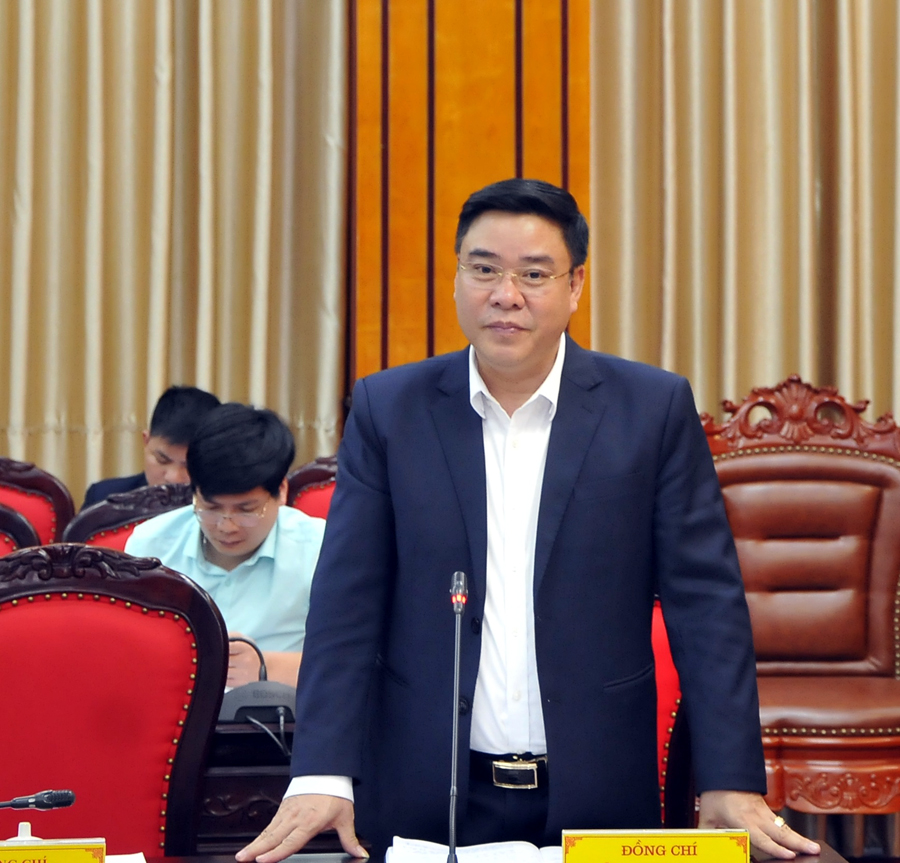 Phó Chủ tịch Thường trực UBND tỉnh Hoàng Gia Long đề nghị các đơn vị Khối ngành Nội chính tập trung triển khai các nhiệm vụ với các chỉ tiêu cụ thể, đặc biệt là đảm bảo an ninh trật tự trong công tác bầu cử.